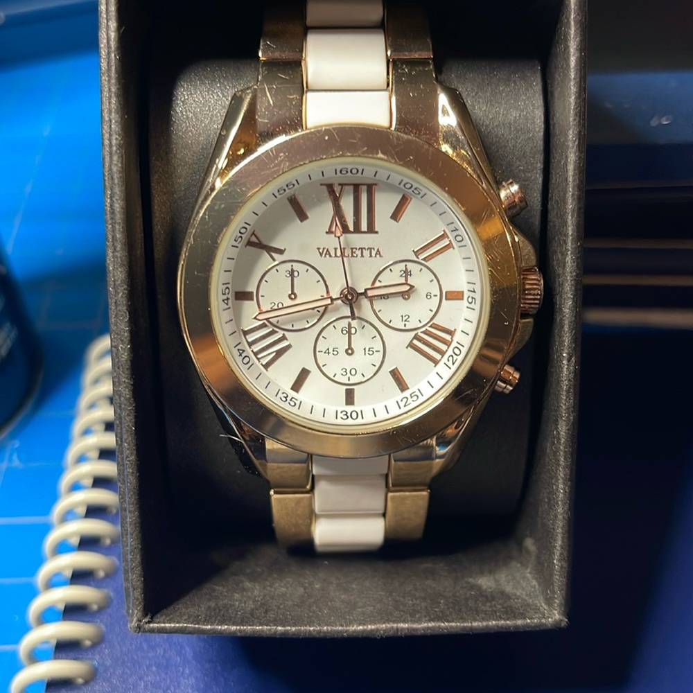 Women’s Valletta Wristwatch Rose Gold & White